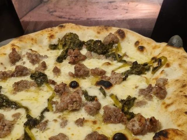 two-tozzers-pizza (36)-kireth-ai